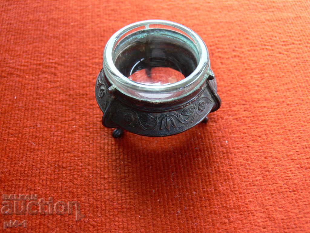 Παλιά μουστάρδα ή χαβιάρι με τιμή 15.00 BGN | € 7.67 Παλιά μουστάρδα ή χαβιάρι με τιμή 15.00 BGN | € 7.67