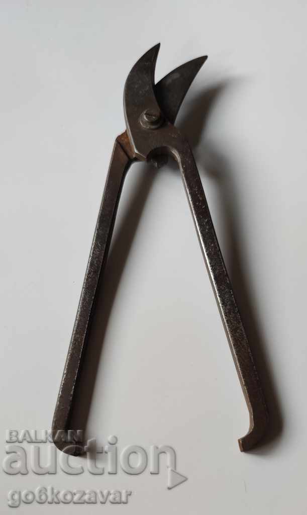 Auction Old Soc Sheet Metal Scissors! They cut perfectly! Auction Old Soc Sheet Metal Scissors! They cut perfectly!