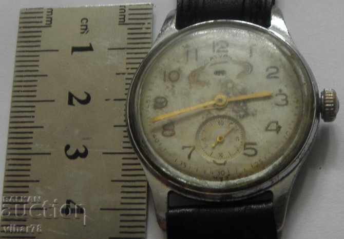Auction MEN'S SATURN WATCH Auction MEN'S SATURN WATCH