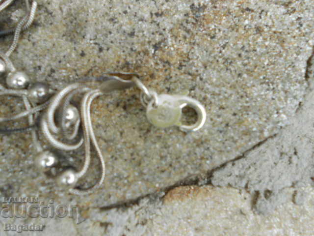 Delivery of Bracelet Delivery of Bracelet