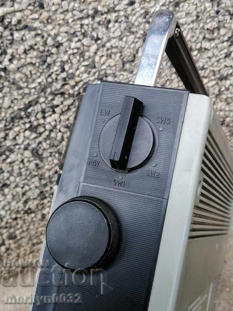 Delivery of Soc transistor "VEF" radio set radio USSR Delivery of Soc transistor "VEF" radio set radio USSR