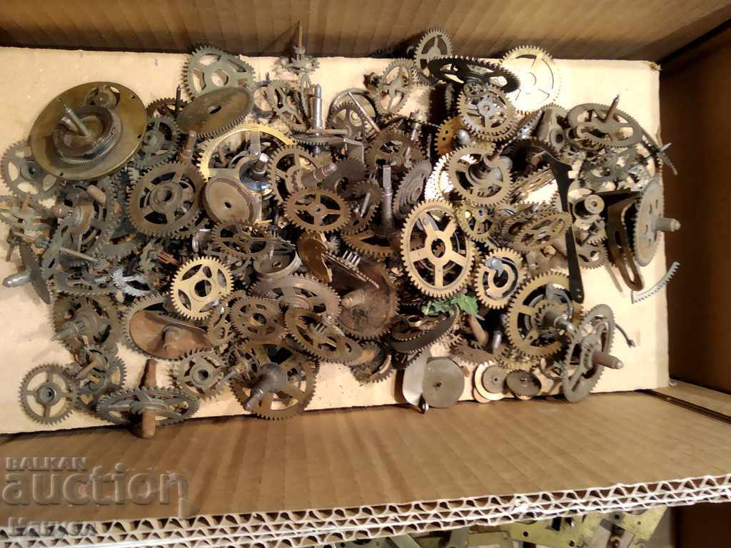 Auction  Selling a large lot of spare parts for the next hour. "JOKER" .RRR