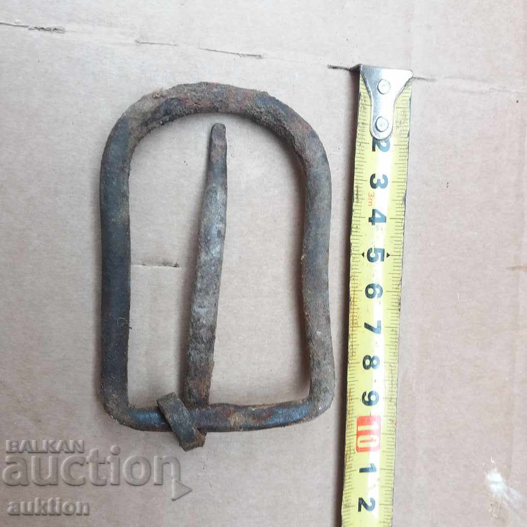 MASSIVE FORGED CURRENT FROM HORSE AMMUNITION with price 0.89 BGN | € 0.46 MASSIVE FORGED CURRENT FROM HORSE AMMUNITION with price 0.89 BGN | € 0.46