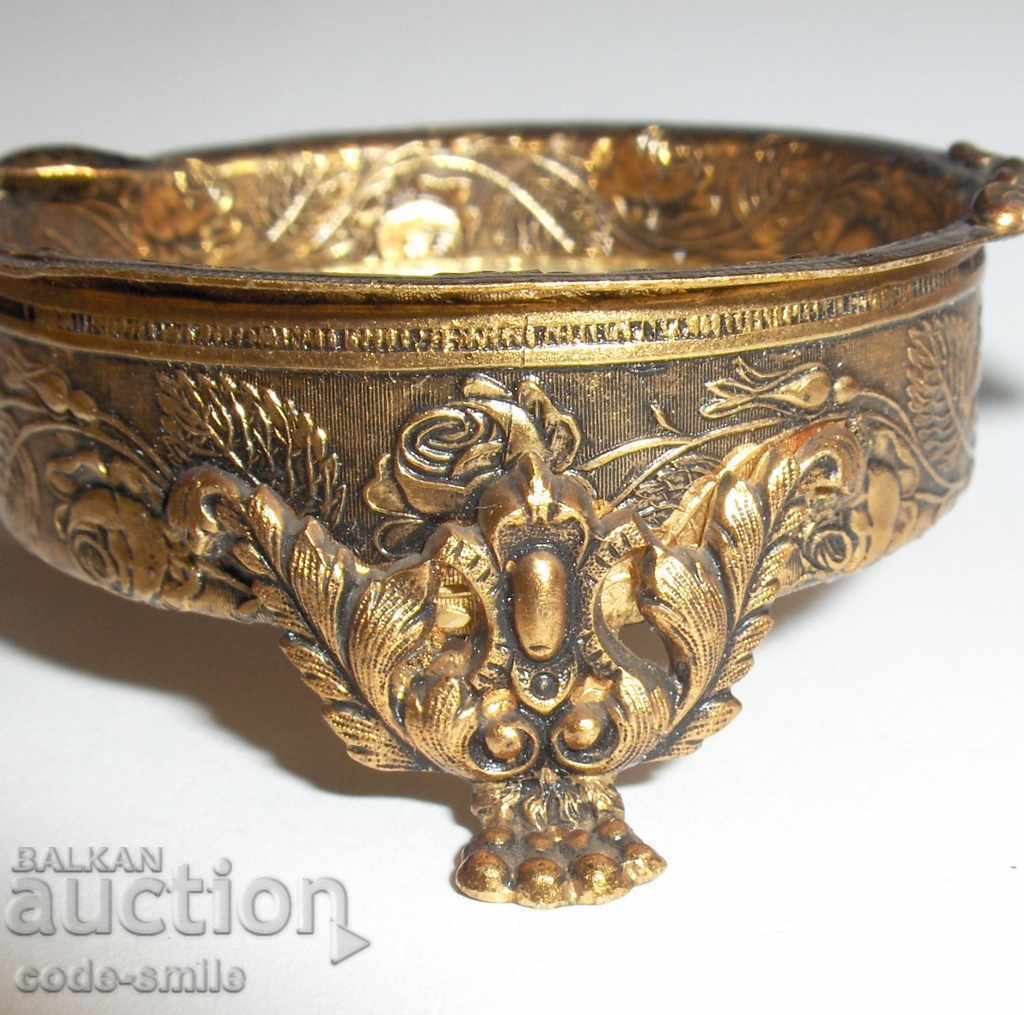 Παράδοση Εξαιρετικά όμορφο μικρό παλιό διακοσμητικό τασάκι Παράδοση Εξαιρετικά όμορφο μικρό παλιό διακοσμητικό τασάκι