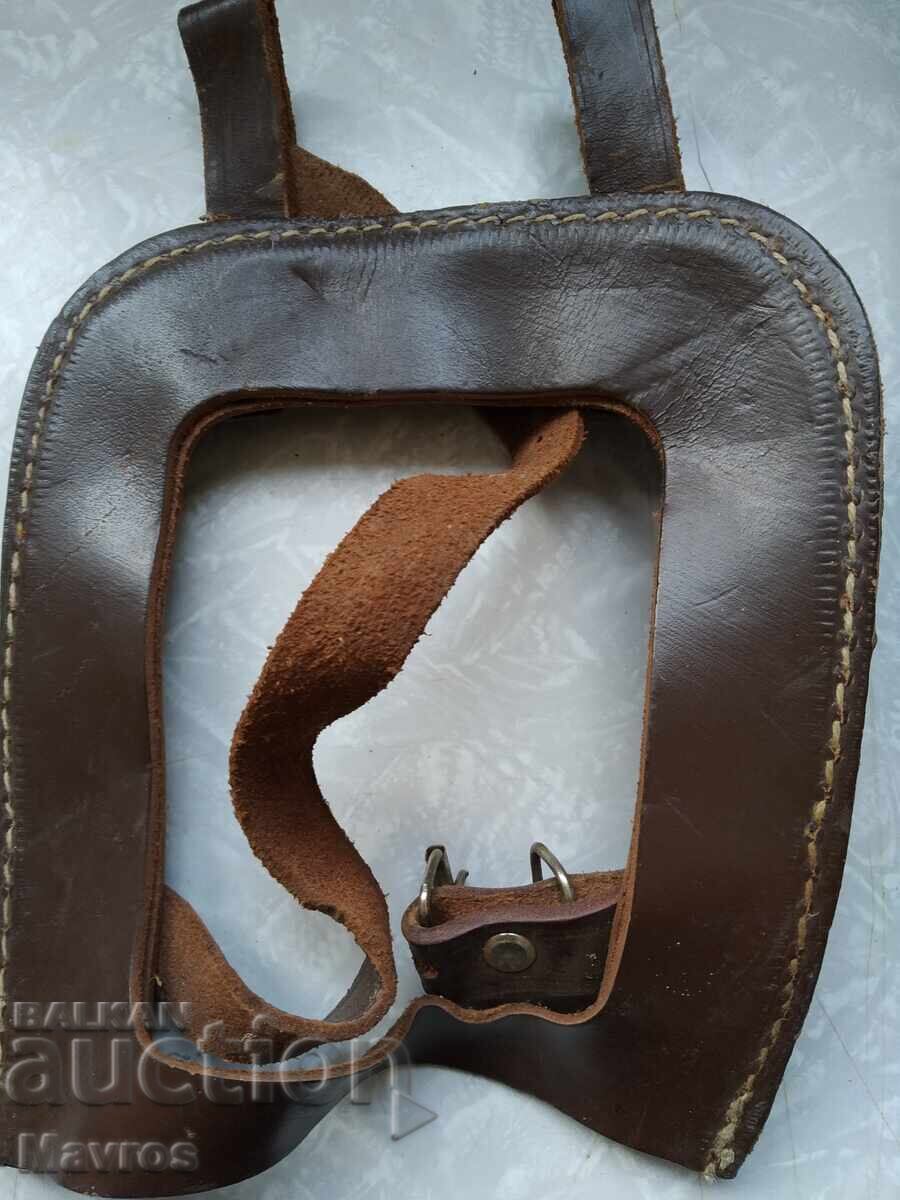 Delivery of Cover for entrenching tool - natural leather Delivery of Cover for entrenching tool - natural leather