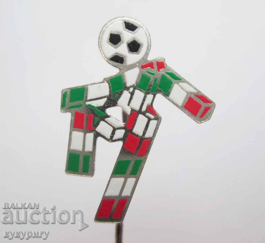 Delivery of Official Badge Silver Badge World Cup 1990 Delivery of Official Badge Silver Badge World Cup 1990