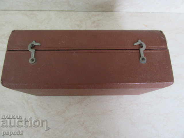 Παράδοση ΠΛΑΙΣΙΟ ΠΑΛΑΙΟΥ ΣΤΡΑΤΙΩΤΙΚΟΥ ΑΝΕΜΟΜΕΤΡΟΥ - ΕΣΣΔ (20 x 10 x 8 cm) Παράδοση ΠΛΑΙΣΙΟ ΠΑΛΑΙΟΥ ΣΤΡΑΤΙΩΤΙΚΟΥ ΑΝΕΜΟΜΕΤΡΟΥ - ΕΣΣΔ (20 x 10 x 8 cm)