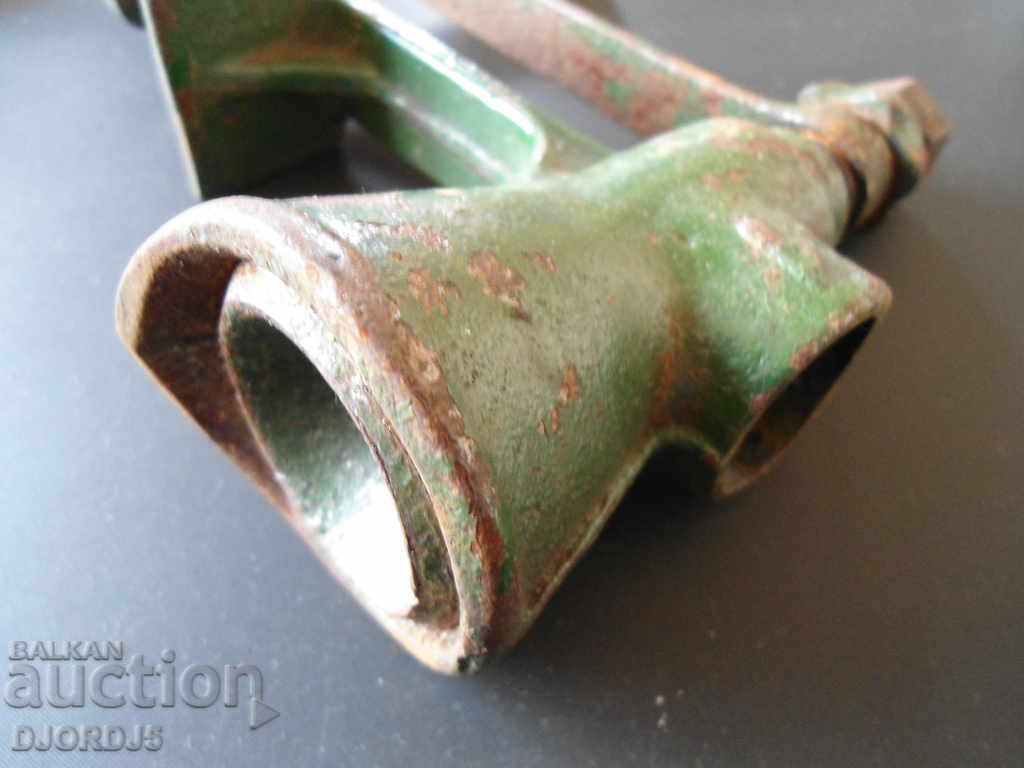 Delivery of An old Romanian spice grinder Delivery of An old Romanian spice grinder