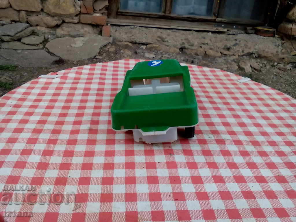 Auction Old car, cart, jeep Auction Old car, cart, jeep