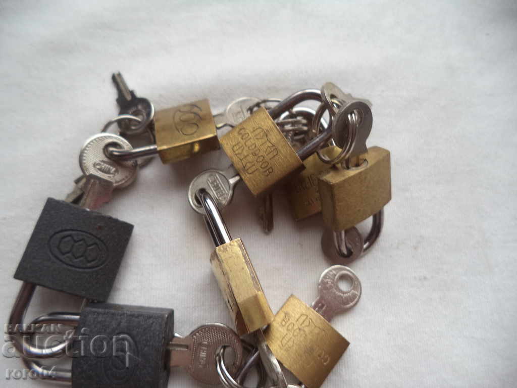 OLD LOCKS WITH KEYS - WORKING - 5 OLD LOCKS WITH KEYS - WORKING - 5
