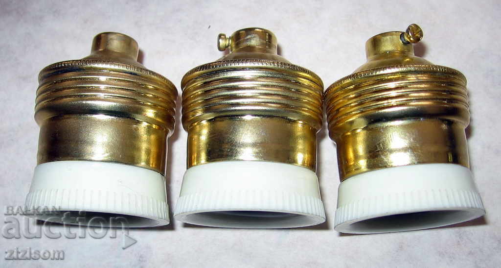 МЕТАЛНИ ФАСОНКИ  3 БРОЯ МЕСИНГ И ПОРЦЕЛАН с цена 36.66 лв. | € 18.74