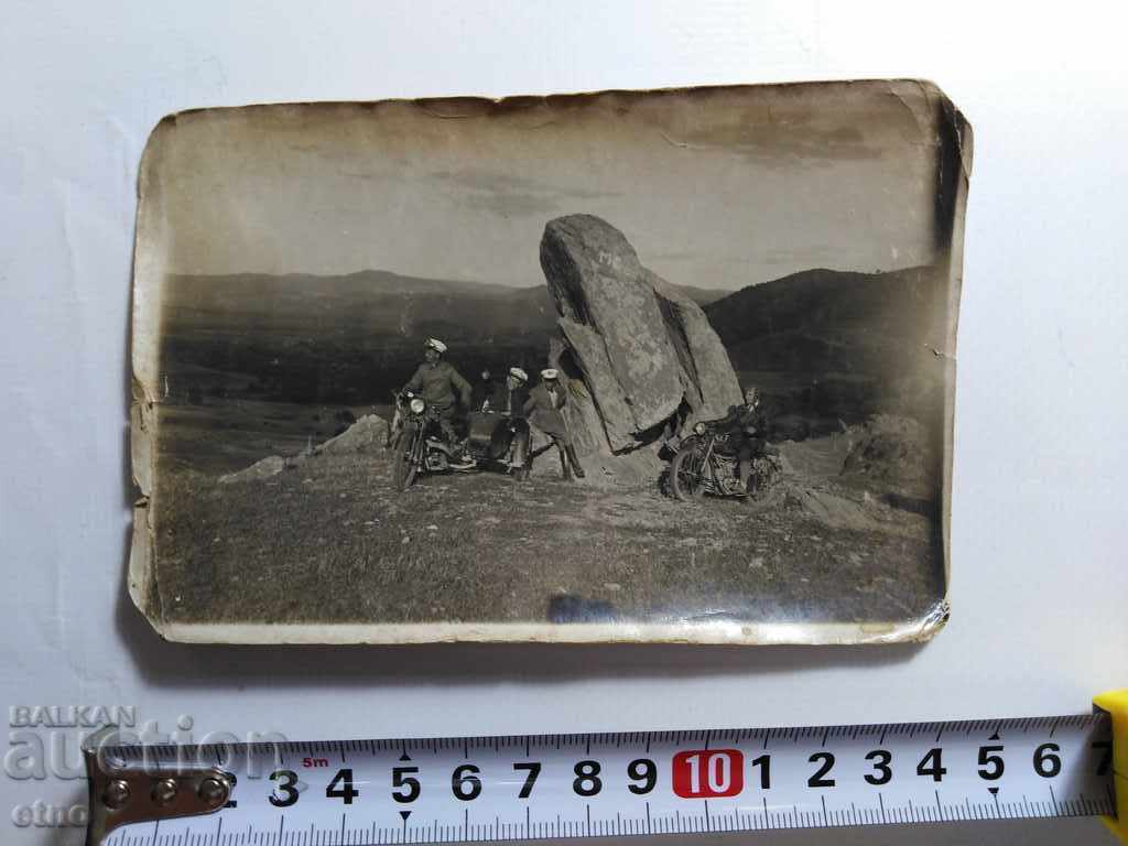 FOTO-MOTOR ROYAL, BSA, TRIUMF, INDIAN, ARIEL cu preț 95.00 BGN | € 48.57 FOTO-MOTOR ROYAL, BSA, TRIUMF, INDIAN, ARIEL cu preț 95.00 BGN | € 48.57