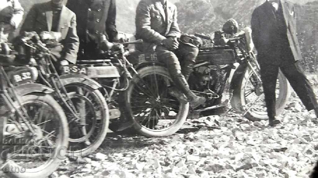 Auction ROYAL PHOTO-MOTOR, BSA, TRIUMPH, INDIAN, ARIEL Auction ROYAL PHOTO-MOTOR, BSA, TRIUMPH, INDIAN, ARIEL