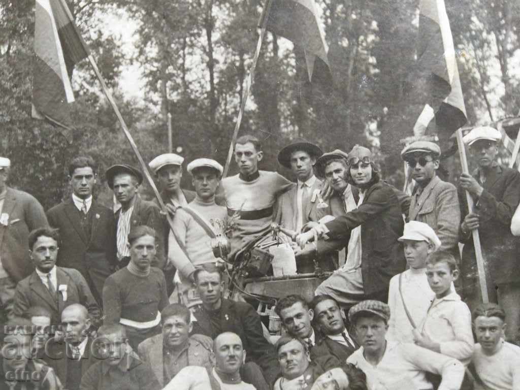 Auction ROYAL PHOTO-MOTOR, BSA, TRIUMPH, INDIAN, Ariel, Plovdiv Auction ROYAL PHOTO-MOTOR, BSA, TRIUMPH, INDIAN, Ariel, Plovdiv