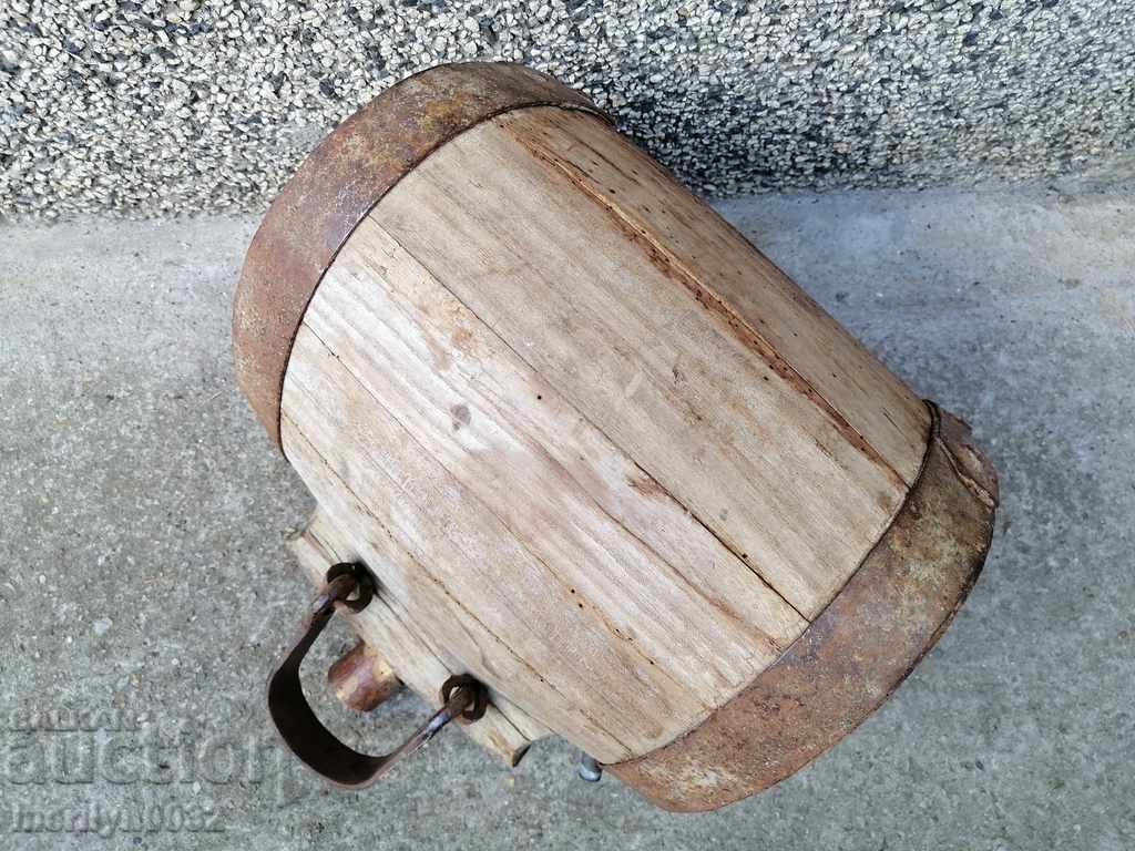 Auction Old bucket, vase, barrel, wooden, pavour Auction Old bucket, vase, barrel, wooden, pavour