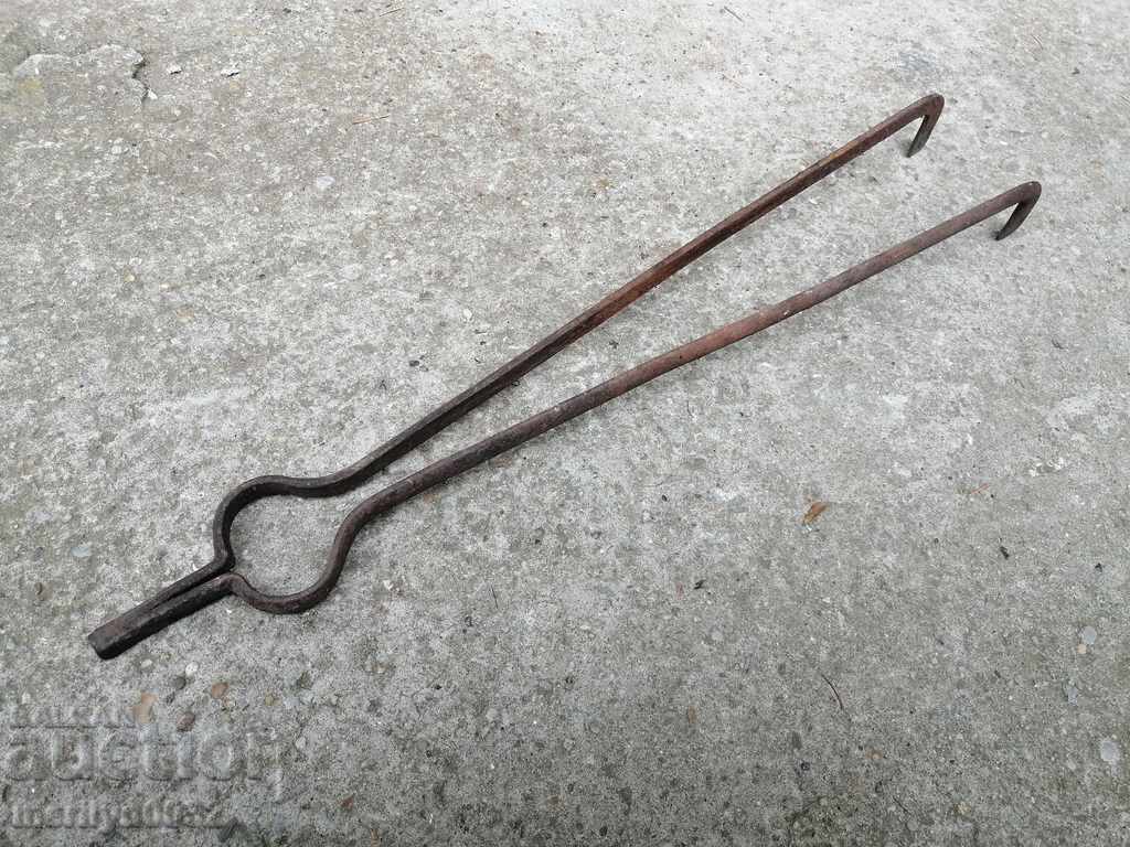 Παλιά λαβίδες, το πόκερ, σφυρήλατο σίδερο με τιμή 31.00 BGN | € 15.85