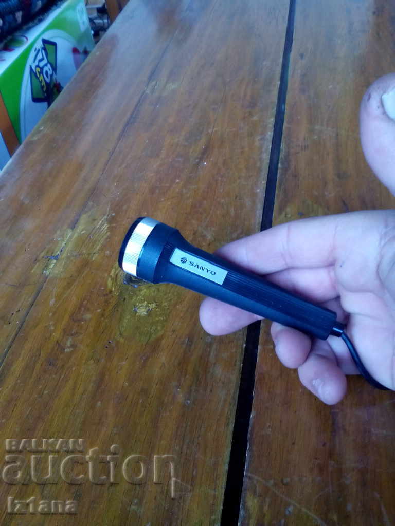 Стар микрофон SANYO с цена 12.00 лв. | € 6.14 Стар микрофон SANYO с цена 12.00 лв. | € 6.14