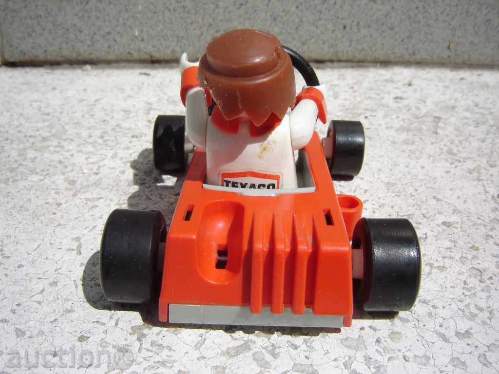 Delivery of OLD TOYS PLAUMOBIL SYSTEM 1979 Delivery of OLD TOYS PLAUMOBIL SYSTEM 1979