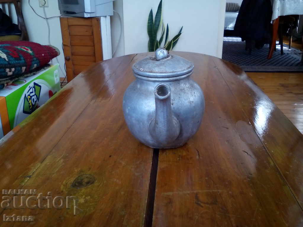 Old aluminum teapot with price 20.00 BGN | € 10.23 Old aluminum teapot with price 20.00 BGN | € 10.23