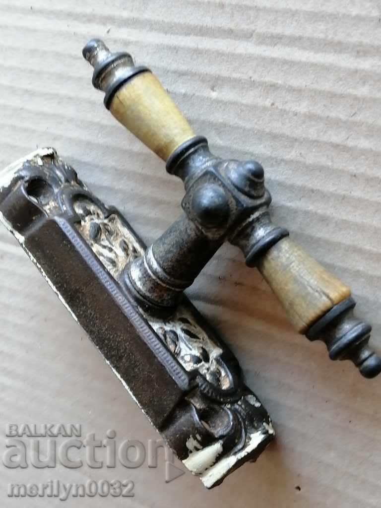 A luxury window handle from the beginning of the 20th century with price 59.00 BGN | € 30.17 A luxury window handle from the beginning of the 20th century with price 59.00 BGN | € 30.17