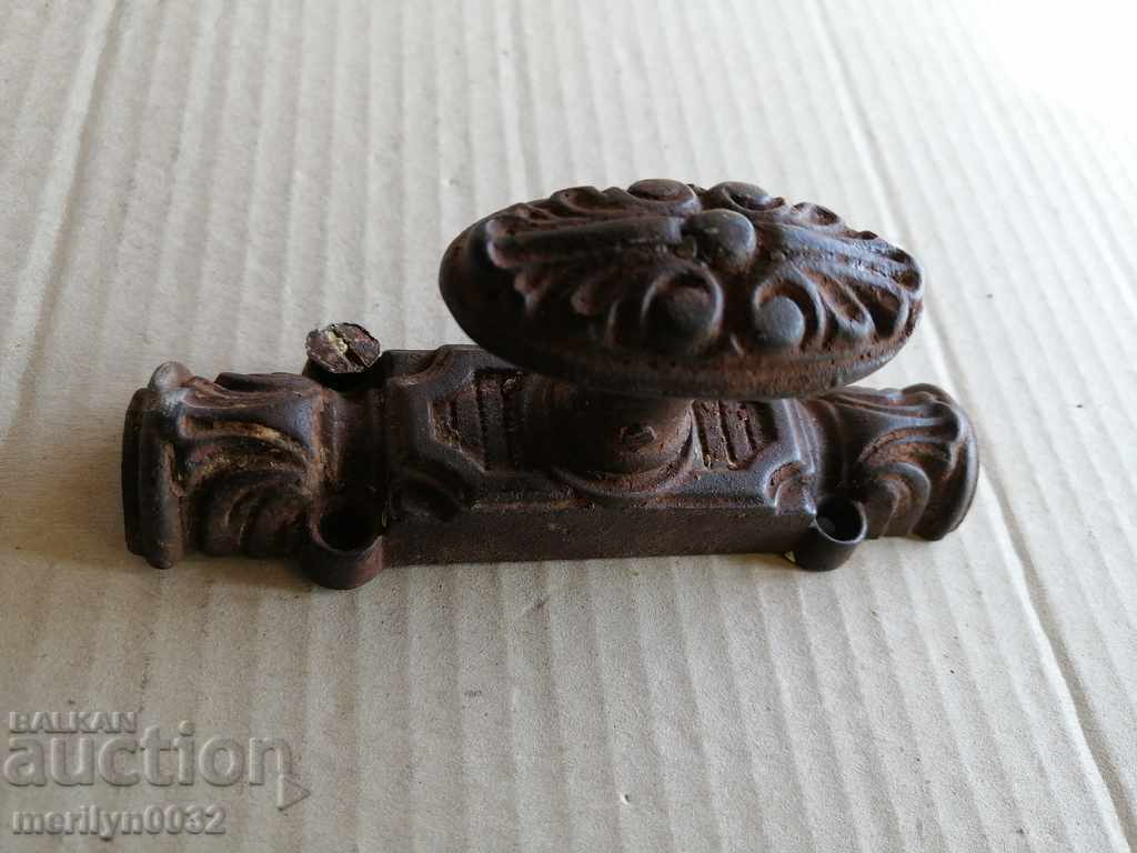 Λαβή ενός πολυτελούς παραθύρου από τις αρχές του ΧΧ αιώνα - 5