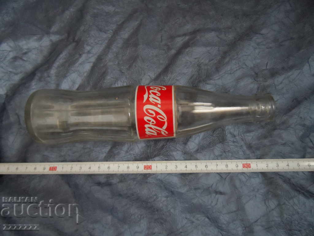 Sticla de Coca Cola cu preț 5.00 BGN | € 2.56 Sticla de Coca Cola cu preț 5.00 BGN | € 2.56