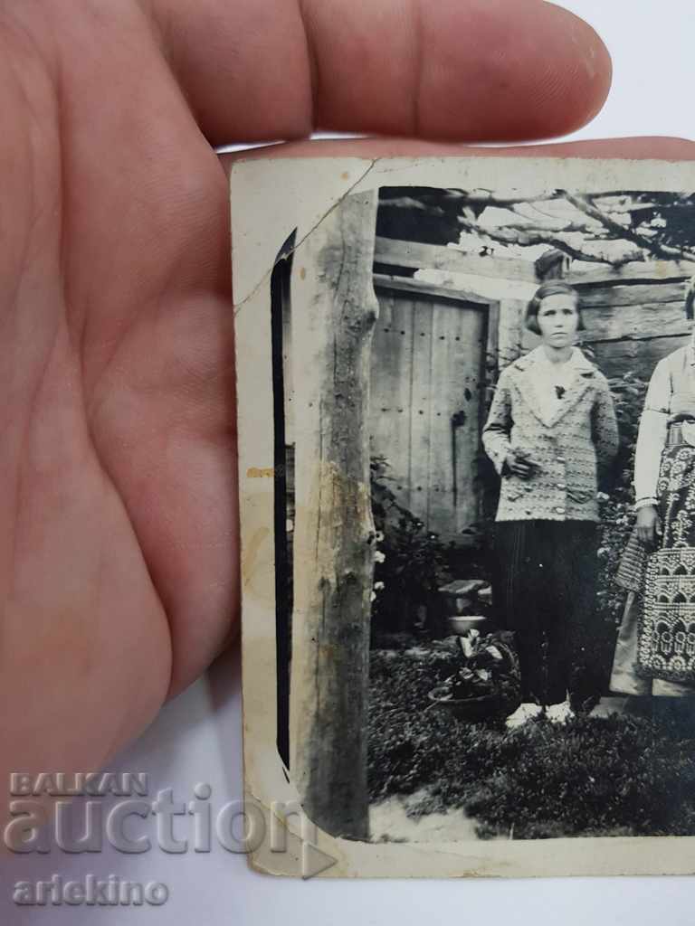 Auction Rare Revival photography card women in costumes Auction Rare Revival photography card women in costumes