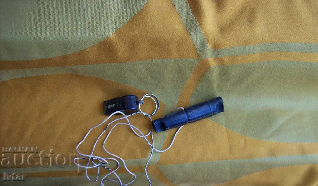Auction Old whistles Auction Old whistles