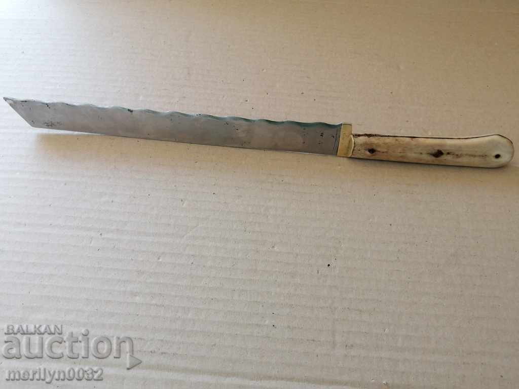 Butcher knife with horned cherries Kingdom Bulgaria shark blade - 6 Butcher knife with horned cherries Kingdom Bulgaria shark blade - 6