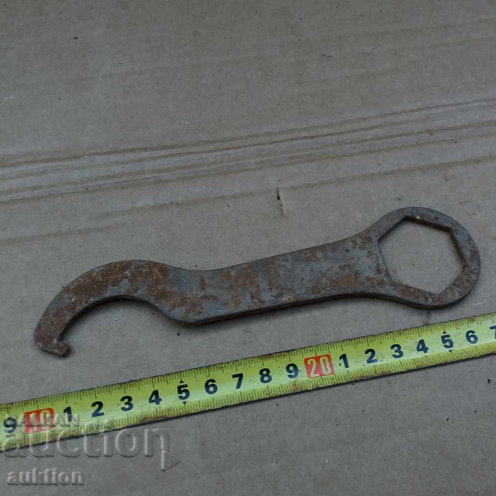 Delivery of OLD FORGED TOOL, VULCANIZER GADGE Delivery of OLD FORGED TOOL, VULCANIZER GADGE