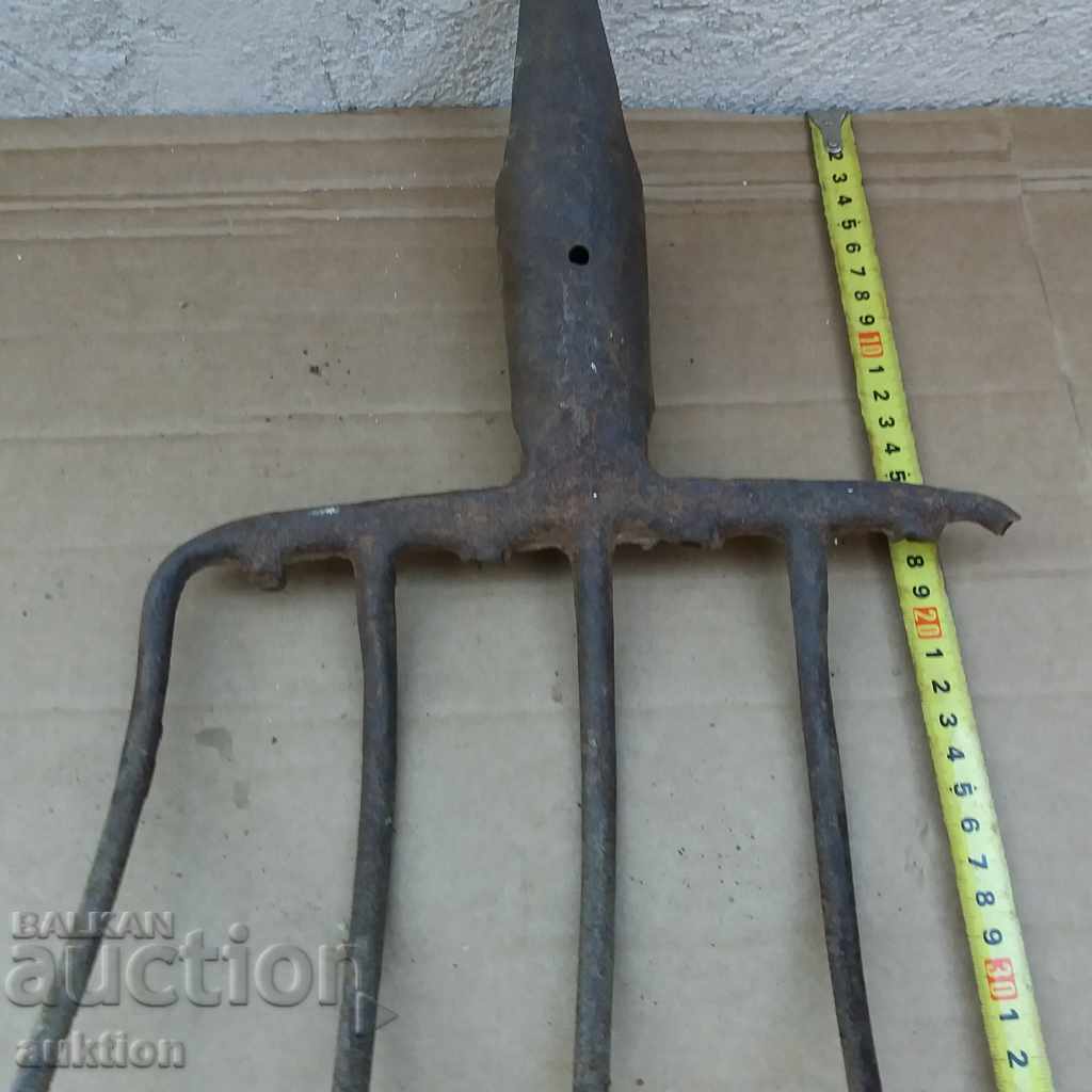 Auction MASSIVE FORGED AGRICULTURAL VILLA, BUMPER Auction MASSIVE FORGED AGRICULTURAL VILLA, BUMPER