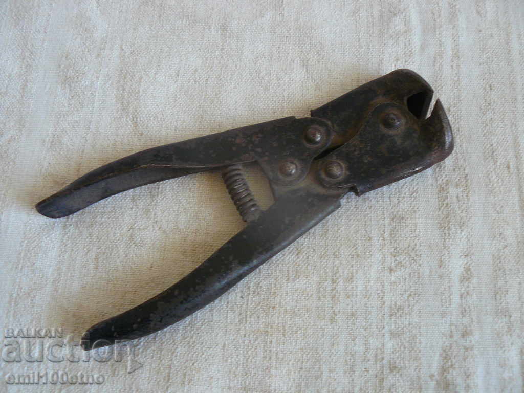 Pliers Cutters with price 10.00 BGN | € 5.11 Pliers Cutters with price 10.00 BGN | € 5.11