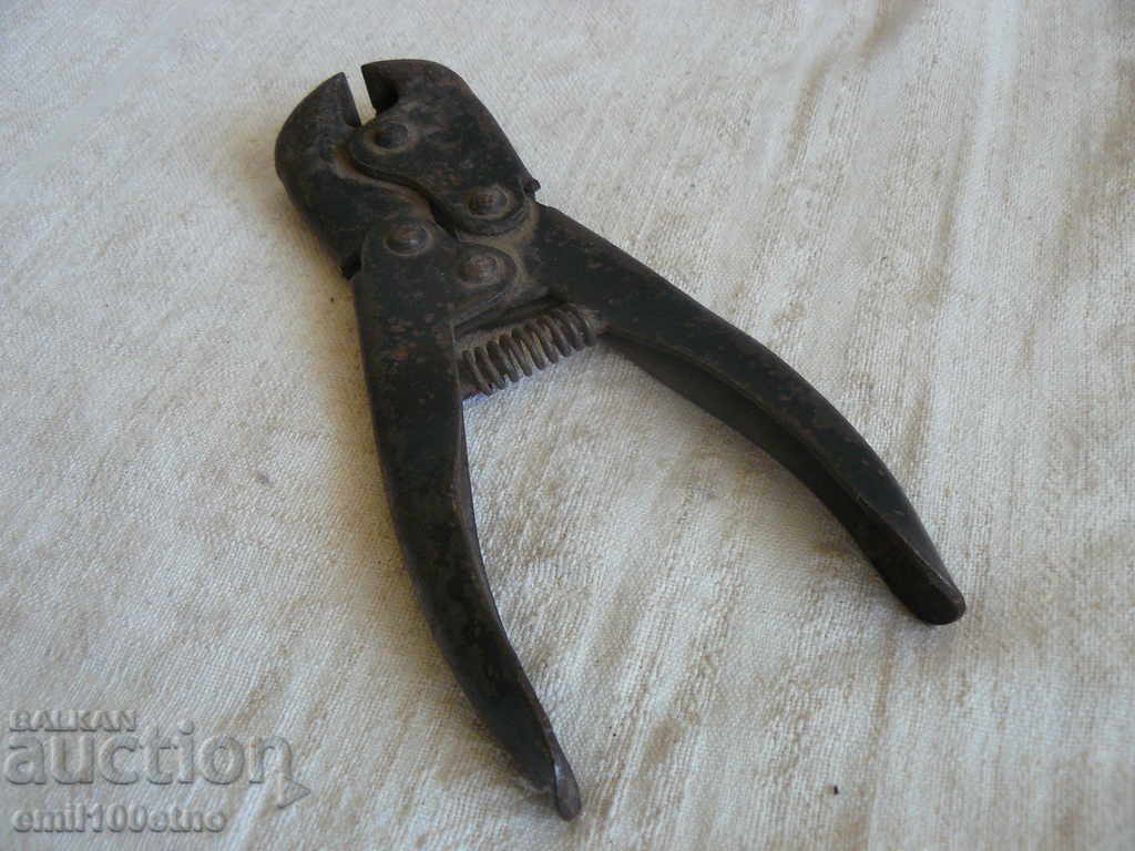 Delivery of Pliers Cutters Delivery of Pliers Cutters