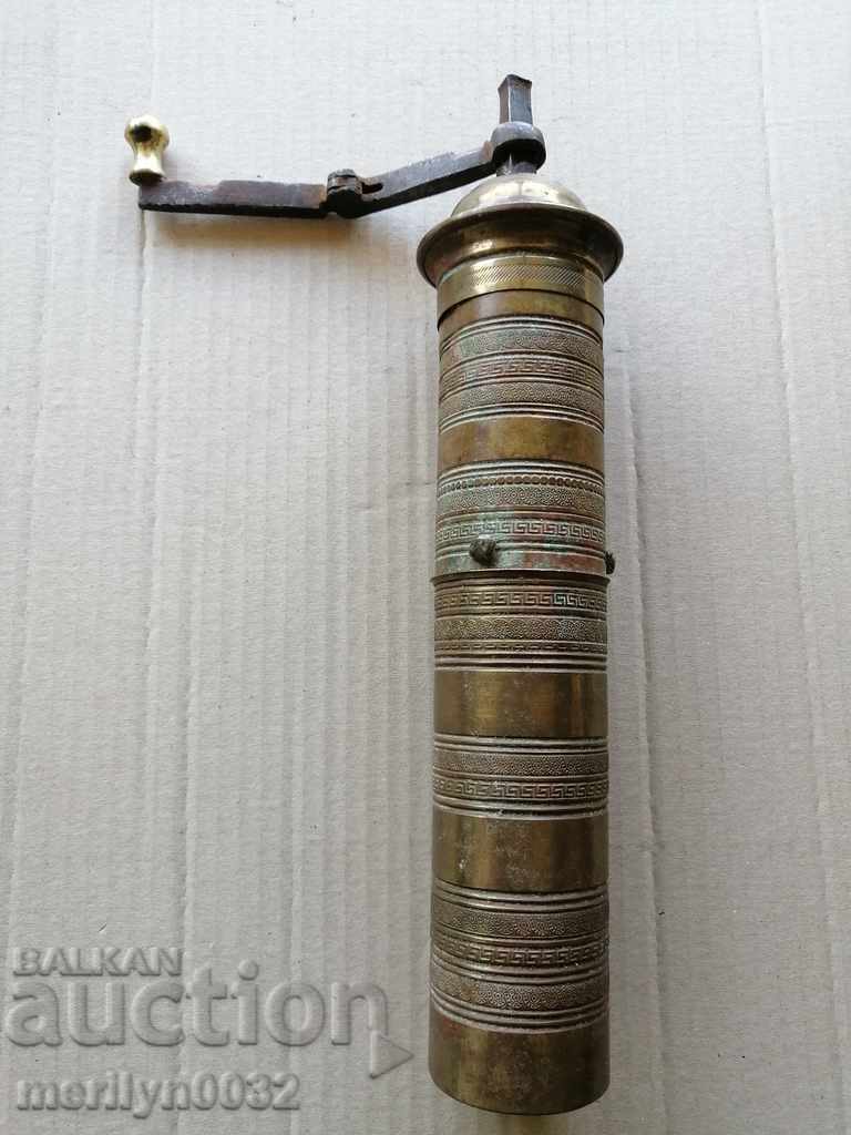 Old Bulgarian spice mill grinder 1914 with price 169.00 BGN | € 86.41 Old Bulgarian spice mill grinder 1914 with price 169.00 BGN | € 86.41
