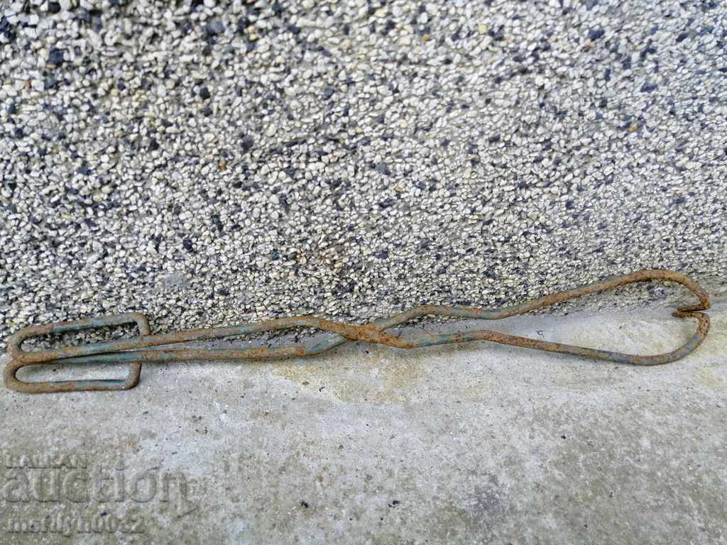 Old forging pliers wrought iron tool clip - 5 Old forging pliers wrought iron tool clip - 5