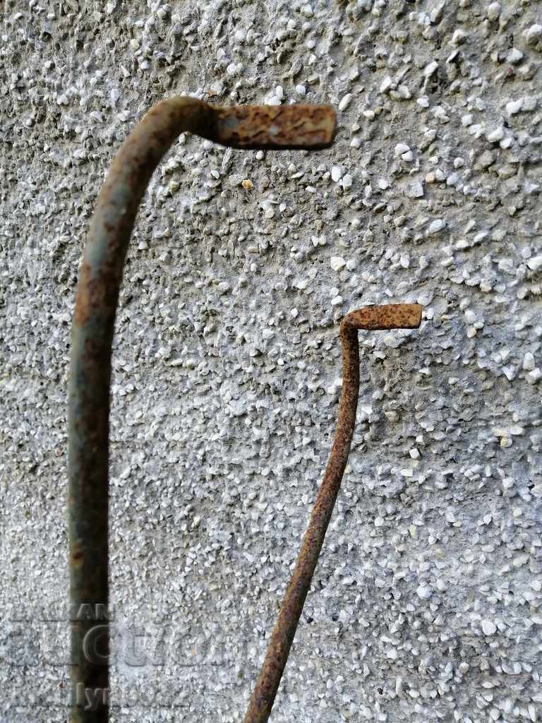 Old forging pliers wrought iron tool clip - 7 Old forging pliers wrought iron tool clip - 7