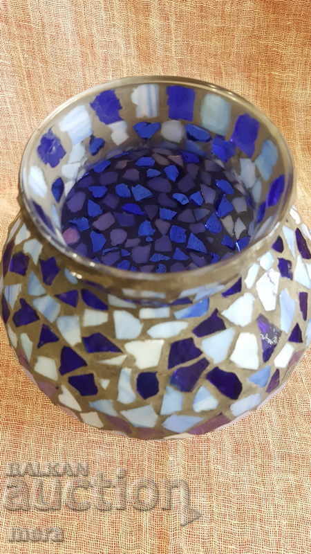 Auction Designer vase Auction Designer vase