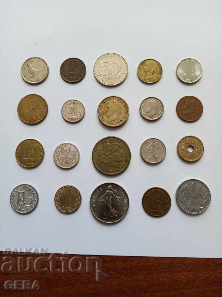 монети от  цял свят