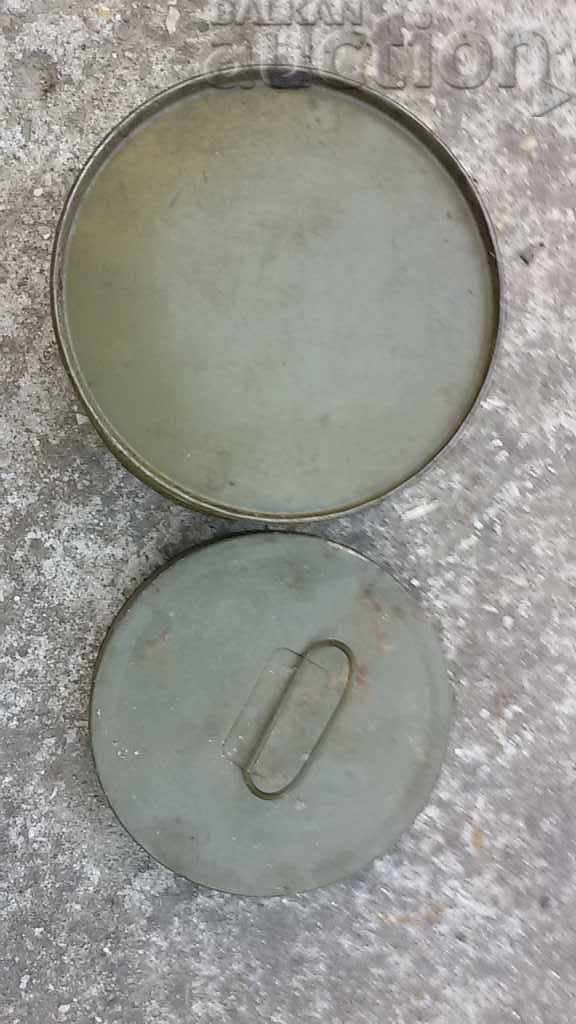 Доставка на старинна военна кутия Доставка на старинна военна кутия