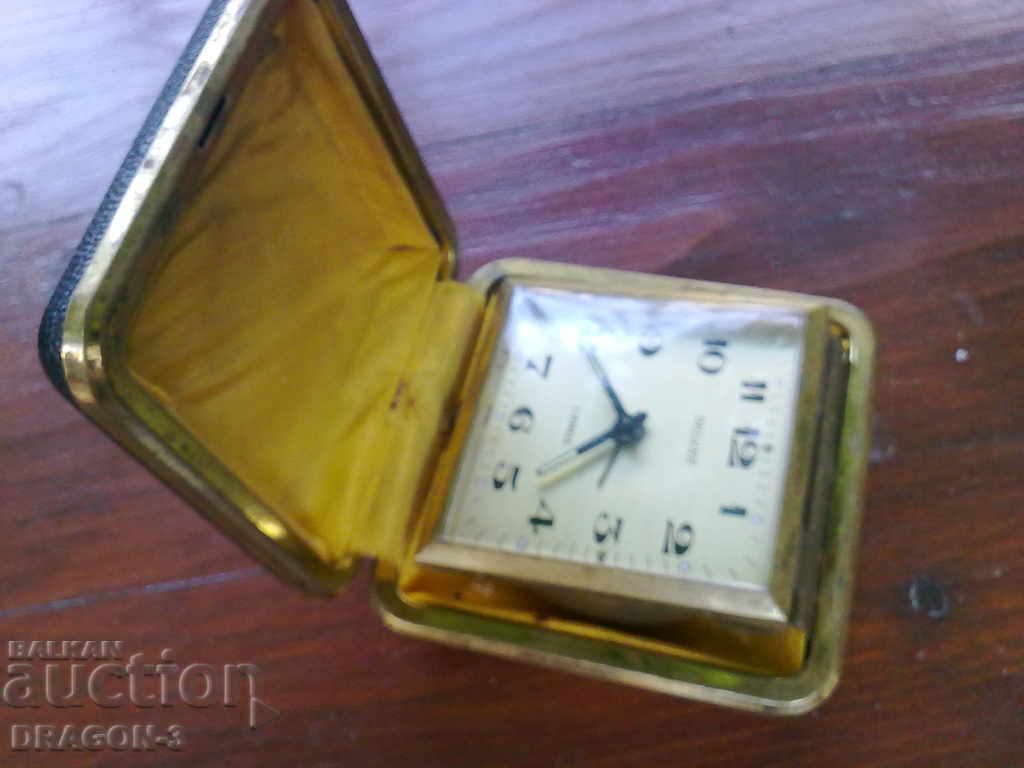 Delivery of DELUXE Delivery of DELUXE