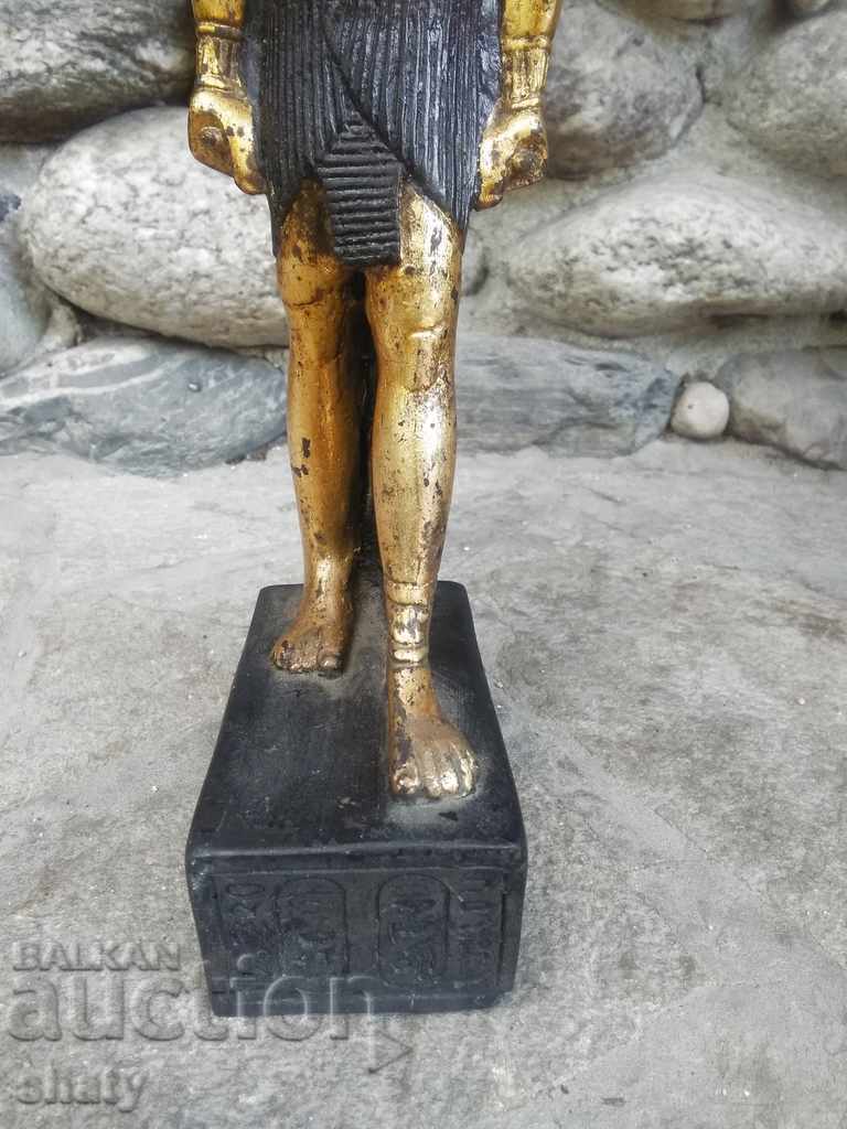 Delivery of Big figures Egypt Delivery of Big figures Egypt