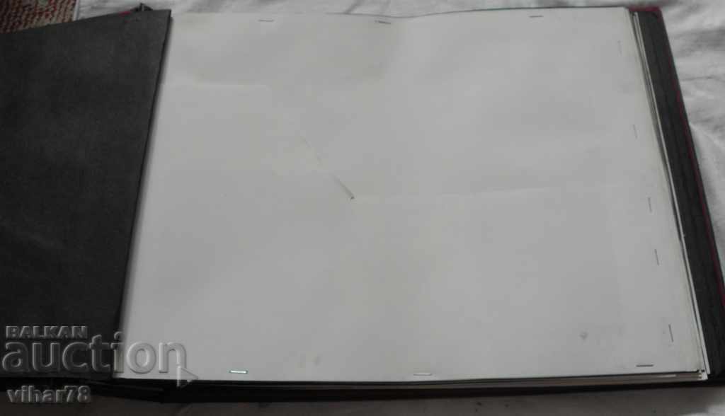 Old large social leather folder with price 68.99 BGN | € 35.27 Old large social leather folder with price 68.99 BGN | € 35.27