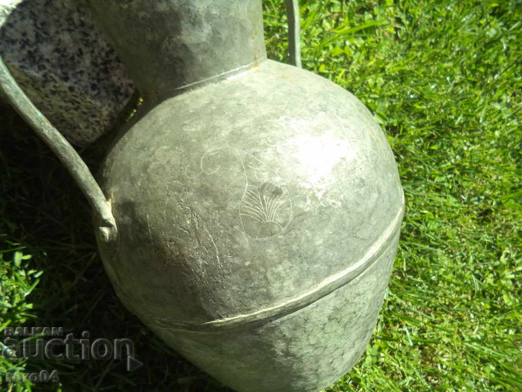 AMFORĂ - OBOSITĂ cu preț 693.00 BGN | € 354.33