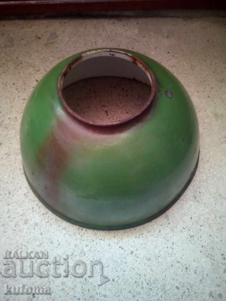 An old enamel lamp body with price 39.99 BGN | € 20.45 An old enamel lamp body with price 39.99 BGN | € 20.45