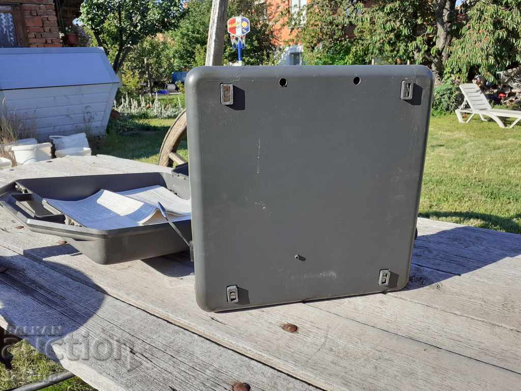 Παλιά γραφομηχανή Χέβρος 1300 - 7 Παλιά γραφομηχανή Χέβρος 1300 - 7