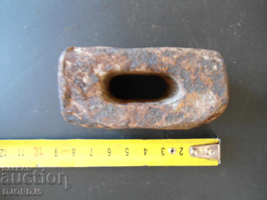 Delivery of An old hammer Delivery of An old hammer