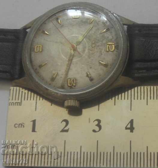 Auction DOXA MEN'S WATCH Auction DOXA MEN'S WATCH