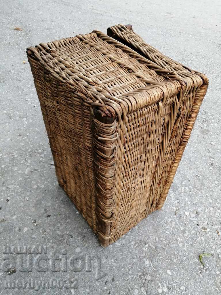 Wicker trunk, wicker basket, panner box basket - 7 Wicker trunk, wicker basket, panner box basket - 7
