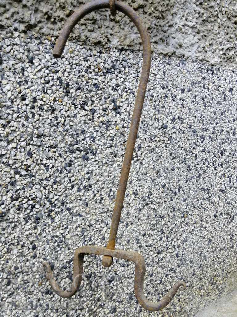 Forged buttock, hook, wrought iron with price 26.00 BGN | € 13.29 Forged buttock, hook, wrought iron with price 26.00 BGN | € 13.29