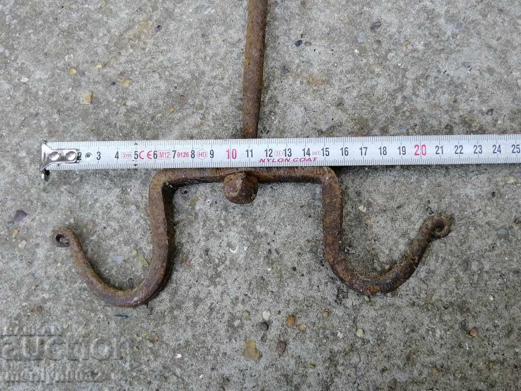 Delivery of Forged buttock, hook, wrought iron Delivery of Forged buttock, hook, wrought iron